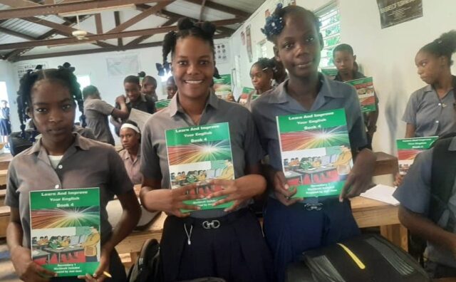 📚 Investing in Our Students' Futures! ✨Every year, our 10th- and 12th-graders receive free English textbooks—resources designed to guide them through two full years of learning!Strong English skills open doors, boost university readiness, and lay the groundwork for future career success. Seeing these bright smiles holding their books reminds us how powerful access to education truly is!🙏 How you can join us in prayer:
We are praying for passionate donors to partner with us as we launch a curriculum rental program across all classes! Providing accessible textbooks is the single biggest academic boost we can offer to students who cannot afford to buy their own.Thank you for standing with us in prayer and support as we equip the next generation! 💡📖