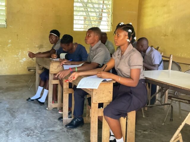 Carla recently began teaching an English conversation class for 8th graders who want to come over the vacation twice a week and perhaps after school once a week. When beginning new endeavors like this, we are never sure what the response will be. We were all surprised when 28 students showed up the first day, and a solid 15 returned the second time! Speaking English gives our students a huge leg up for jobs when they graduate high school and also for entrance into university. Please pray for continued interest and discipline by our students to learn English well and also for gospel opportunities through this conversation class!
#HAFF #Haiti #IPB #ELL #Kingdomwork
