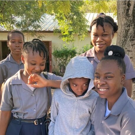 The first day of the new trimester at our secondary school, IPB, was today.  While teachers have had lots of tests to correct, students have been off since the end of first trimester exams – December 12th or earlier. Haitian families make great sacrifices to put children in school, including regularly missing meals. Please pray for students to be appreciative of those sacrifices and to be spurred on by the results of their first trimester grades to be more serious both in school and when studying at home.
#HAFF #Haiti #IPB #Schoollife #Kingdomwork